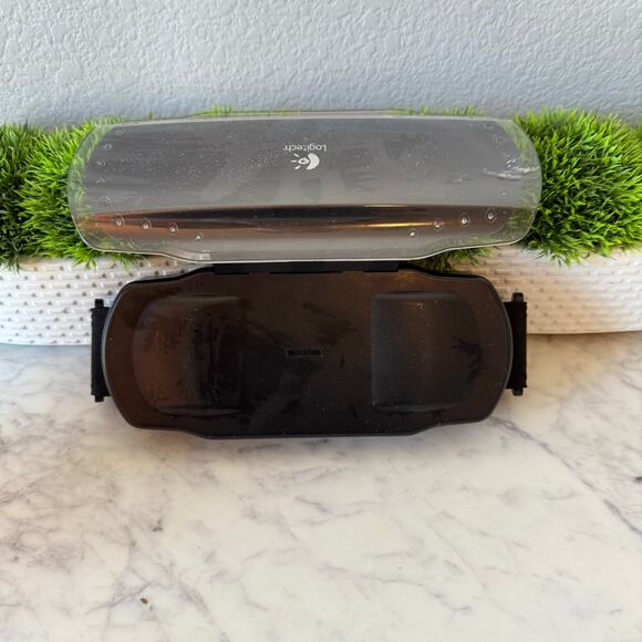 Logitech PSP PlayGear Street Hardshell Case Carrier Games Console Protection - Picture 3 of 5